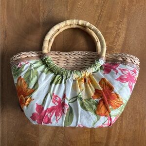 Caribbean Joe brand tropical floral canvas/woven basket bag with bamboo handle